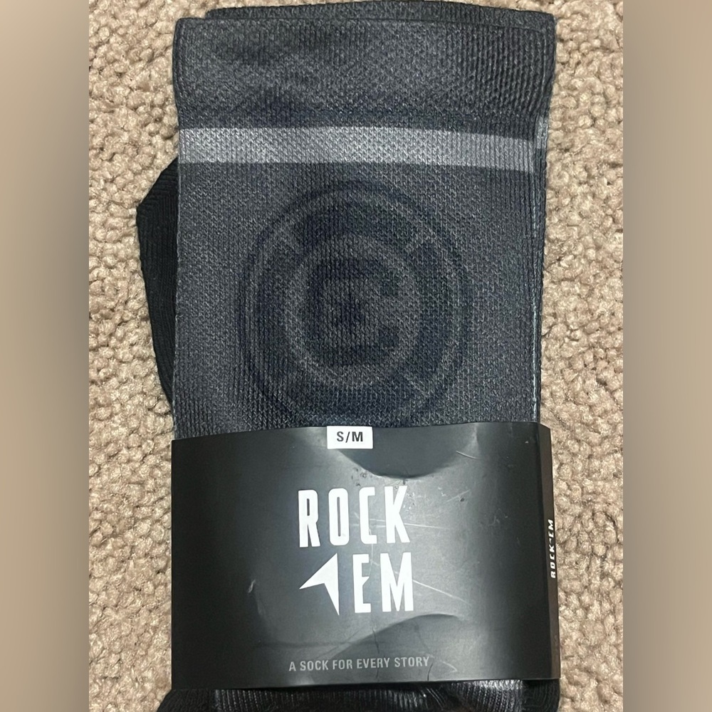 NWT ROCK EM Socks S/M